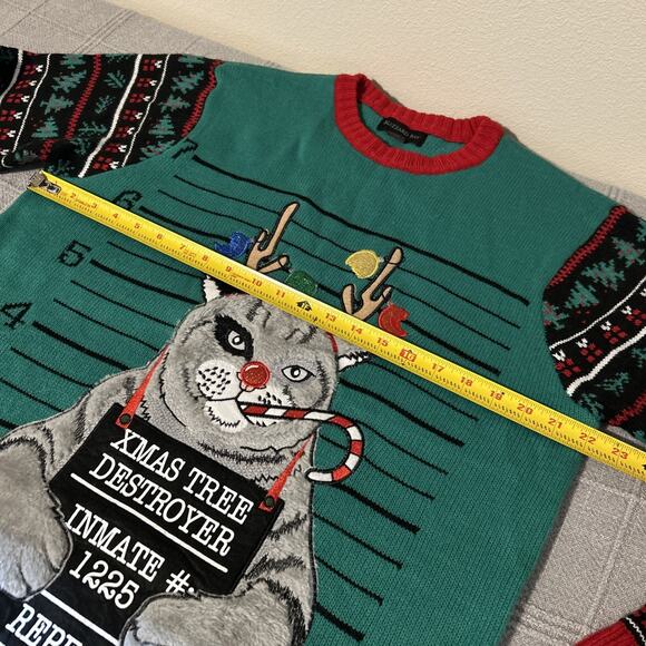 Blizzard Bay Christmas Sweater Cat Mugshot Size L Funny Ugly Xmas Tree Destroyer - Picture 5 of 10